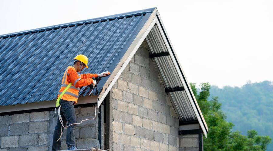Professional residential roofers in Lock Springs, MO